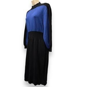 Vintage St. John by Marie Gray Santana Knit Dress 1990s Colorblock Blue & Black